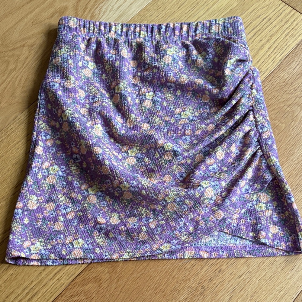 Purple midi skirt with floral design, size xs